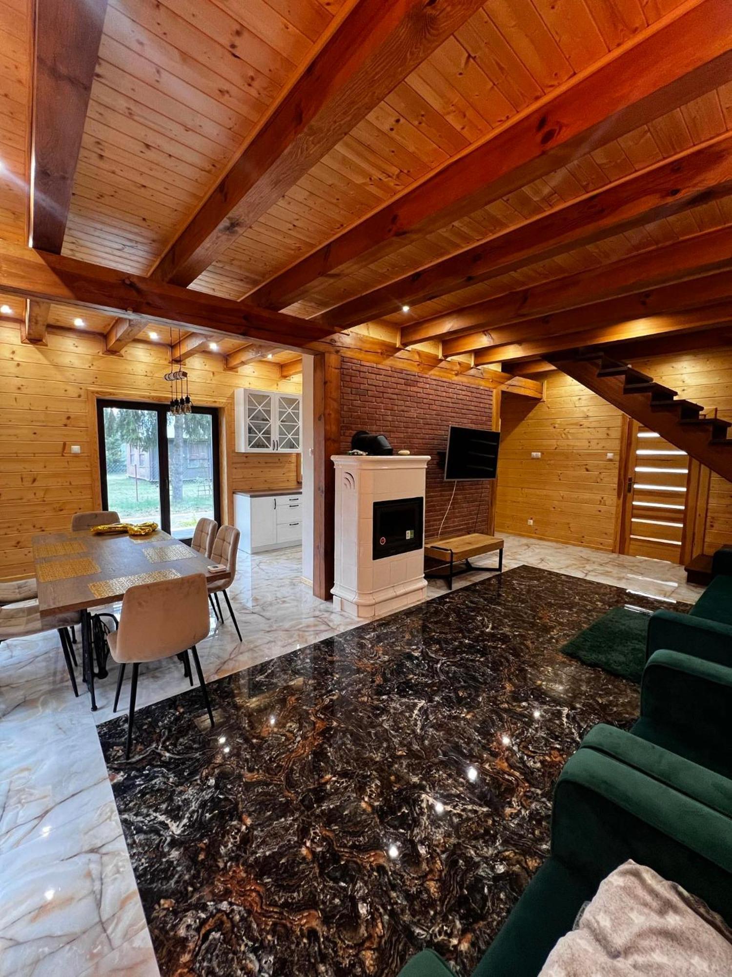 Holiday home Caloroczny Borzy-chatka Nad Liwcem